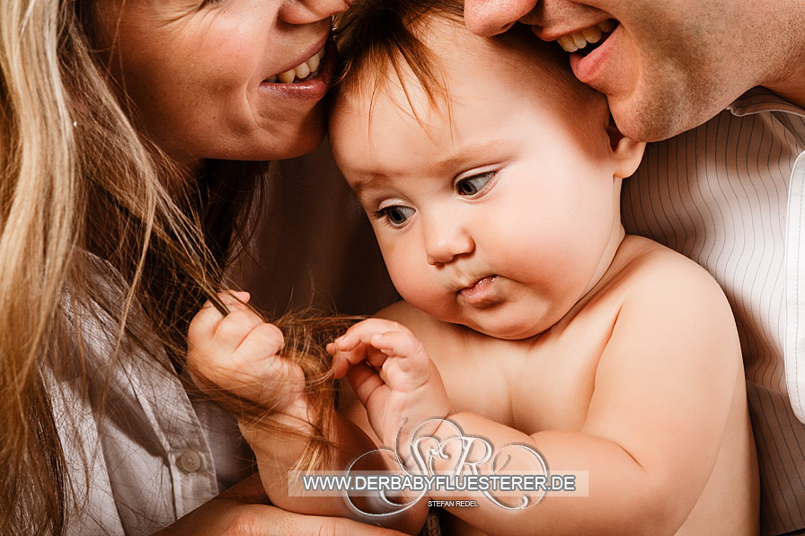 Baby Lena, 8 Monate | (Babyfotograf Essen)