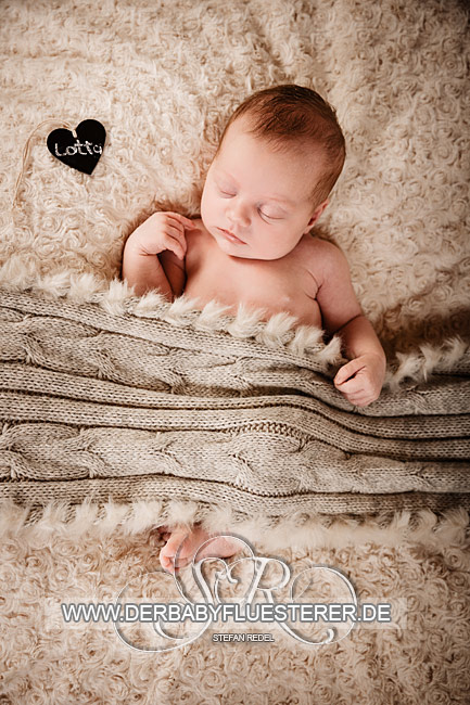 Baby Lotta Marie, 12 Tage | (Babyfotograf Duisburg)