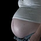 Babybauch in der 32. Woche die zweite