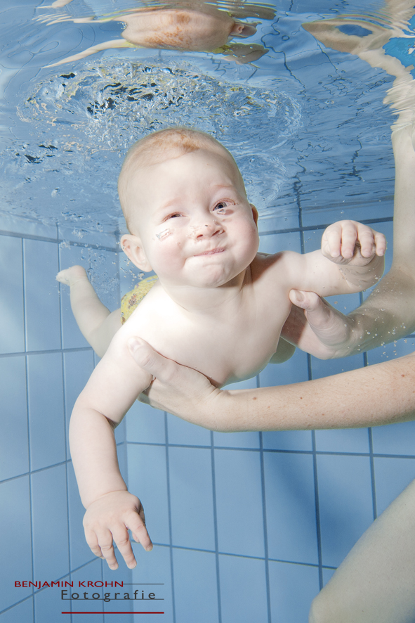 Babyfoto Unterwasser