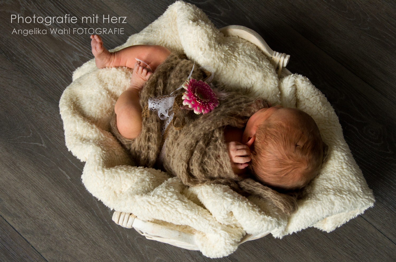 Babyfotografie July 5 Tage alt