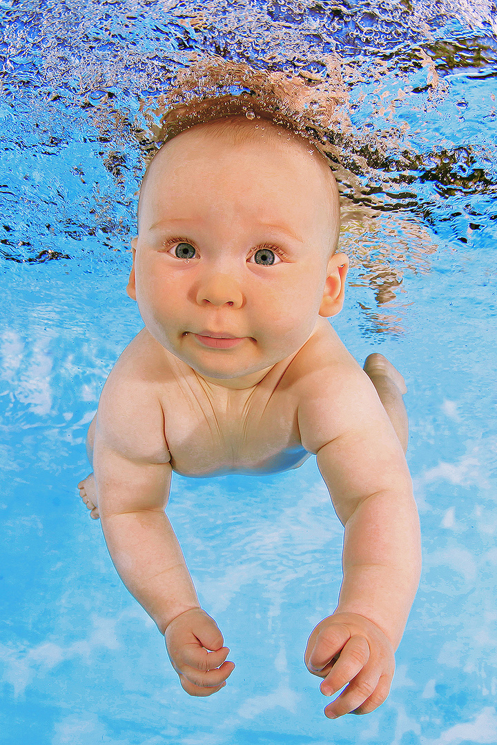 Babyschwimmen Berlin - Unterwasser Fotoshooting by www.H2OFoto.de