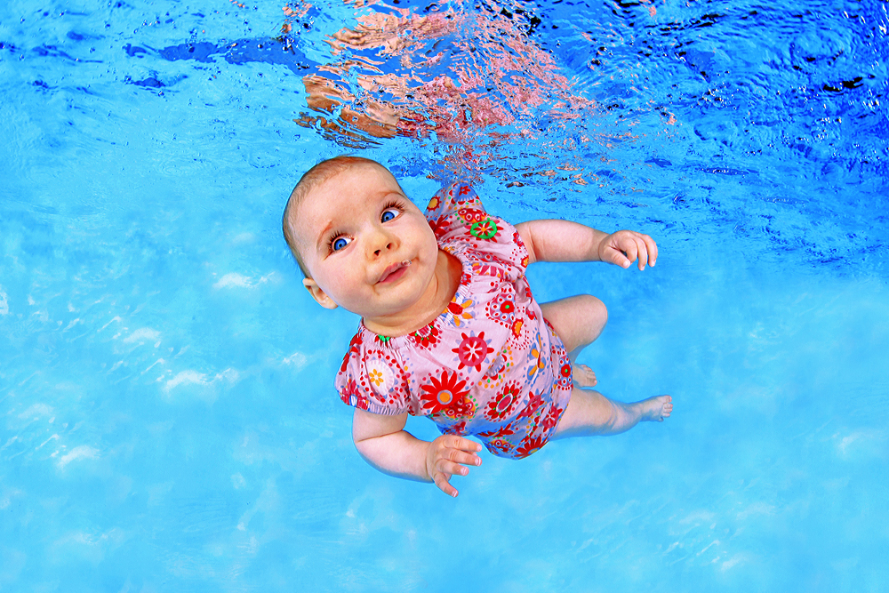 Babyschwimmen Leipzig - Unterwasser Fotostudio www.H2OFoto.de