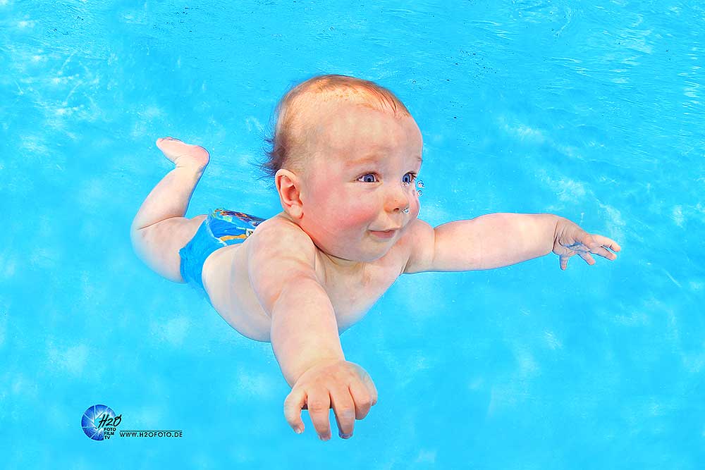 Babyschwimmen - Schwimmkurs - Kurse Unterwasserfoto by H2OFoto.de