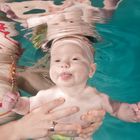 Babyschwimmen Unterwasser