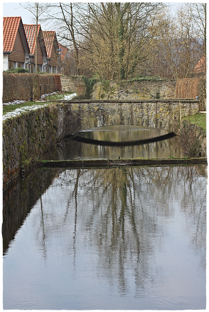 Bachlauf am Ende des Schlossparks in Schieder Foto & Bild | landschaft