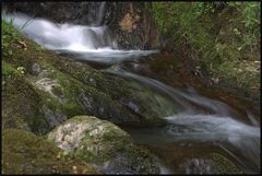 Bachlauf Mit Wasserfall.5