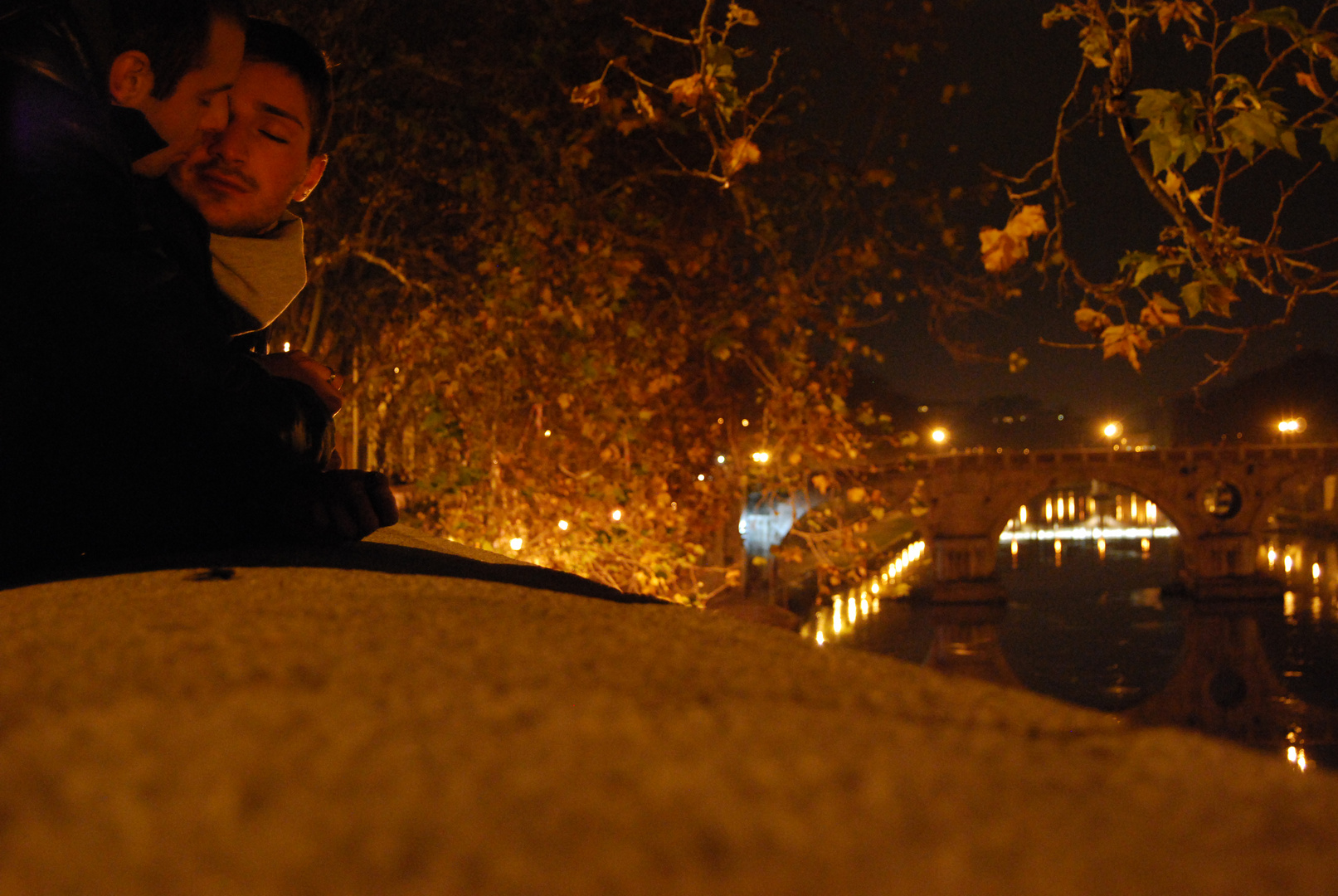 Bacio sul Lungo Tevere