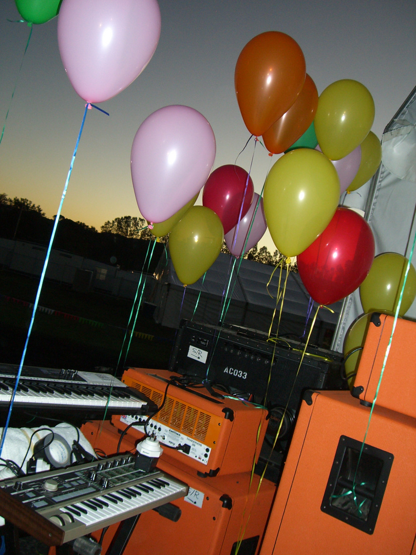 Back Line Balloons