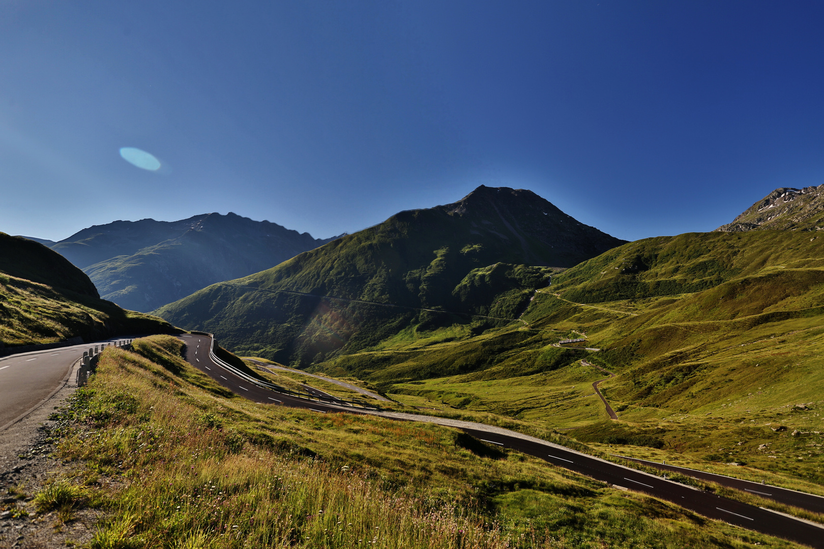 Back on the Road Foto & Bild world, natur, straße Bilder auf