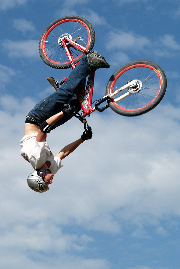 "bACKFLIP" sLOPESTYLE