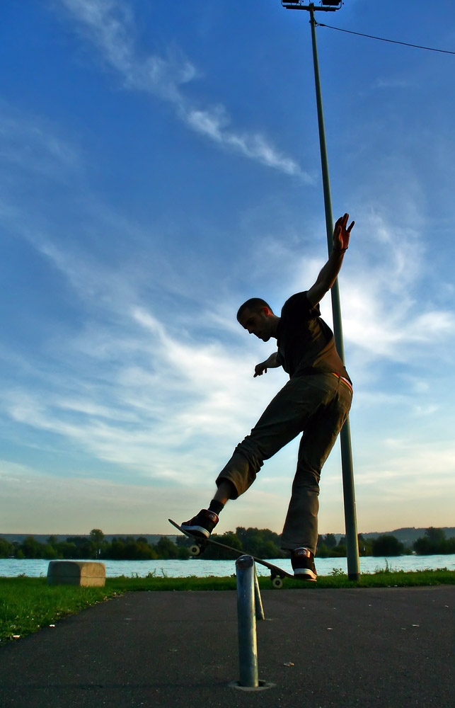 Backside Boardslide