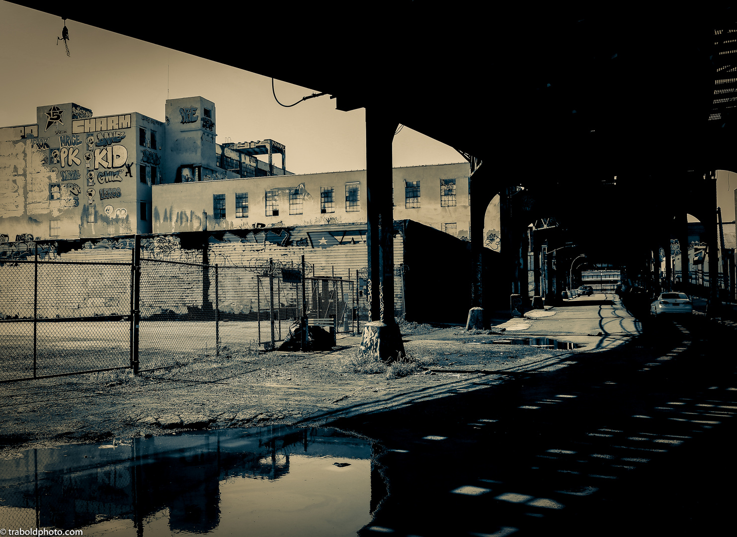 Backyard of 5Pointz