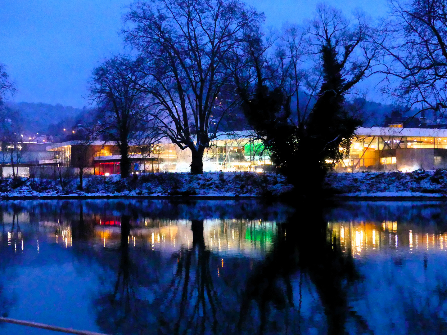 Bad Emser Therme am Abend