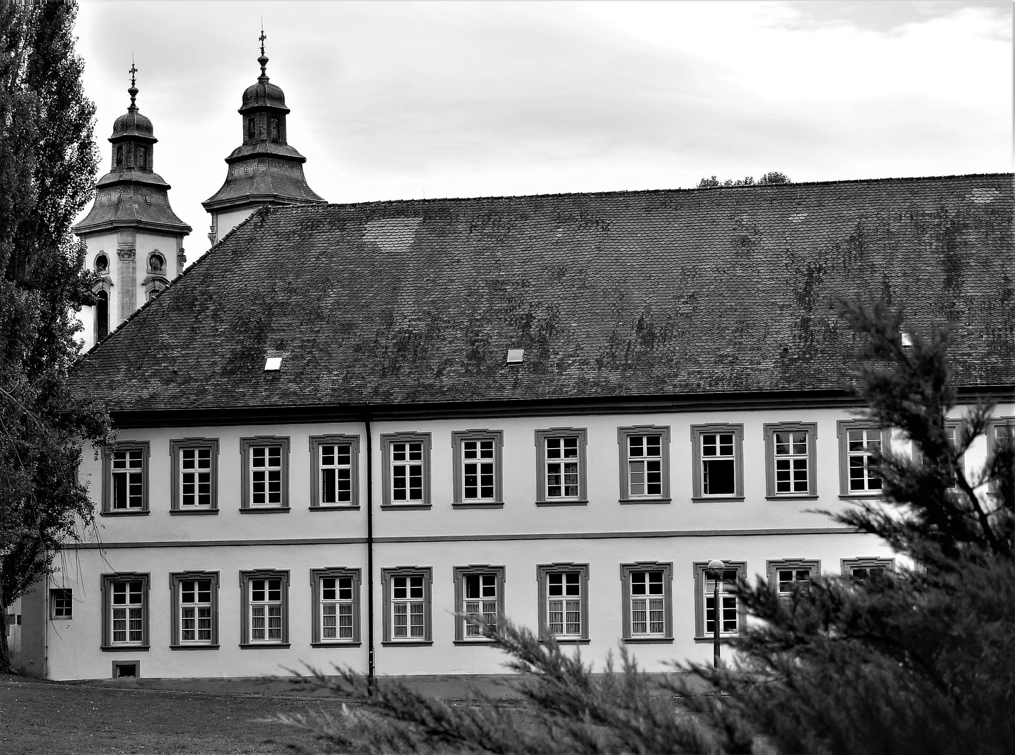 Bad Mergentheim - Deutschordensschloss und Türme der Schlosskirche