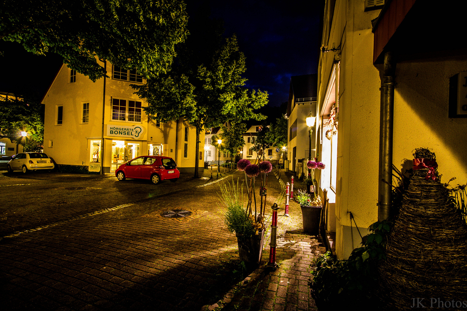 Bad Soden bei Nacht Brunnenstr. in Richtung Zum Quellenpark