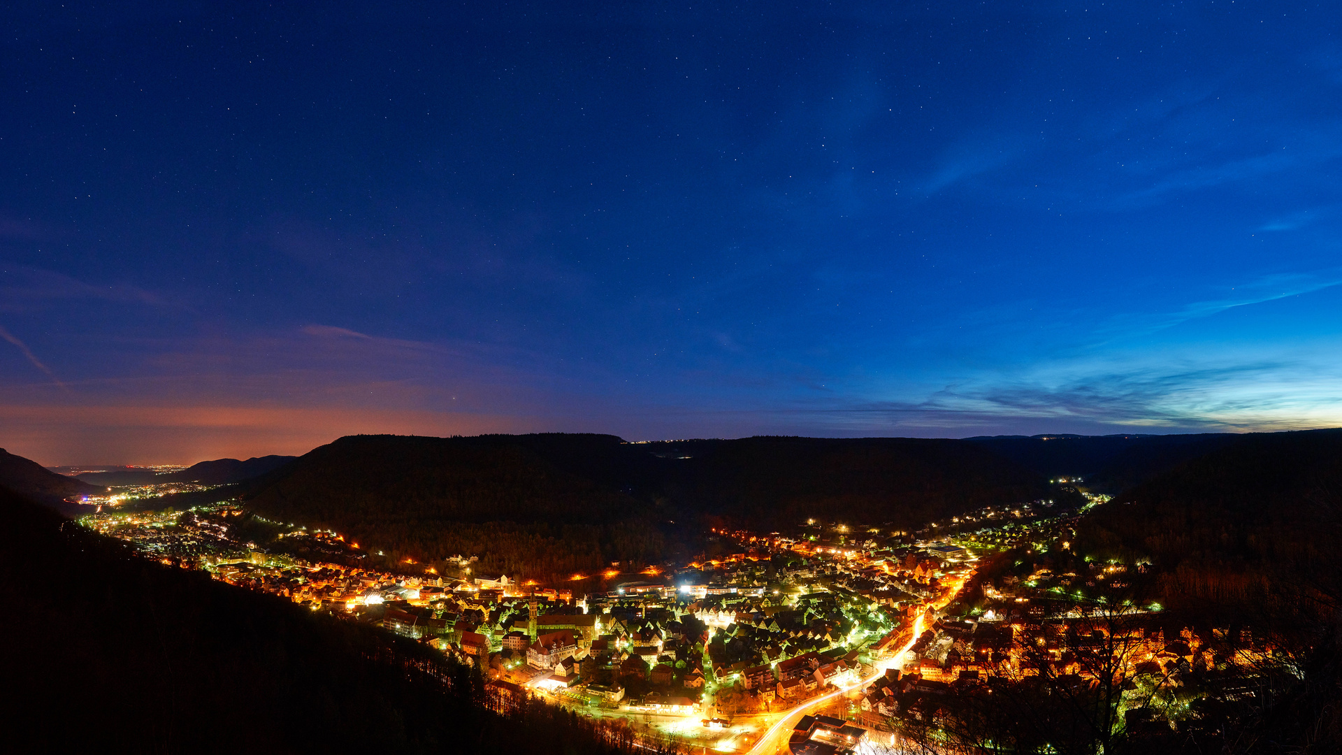 Bad Urach zwischen Nacht und Tag