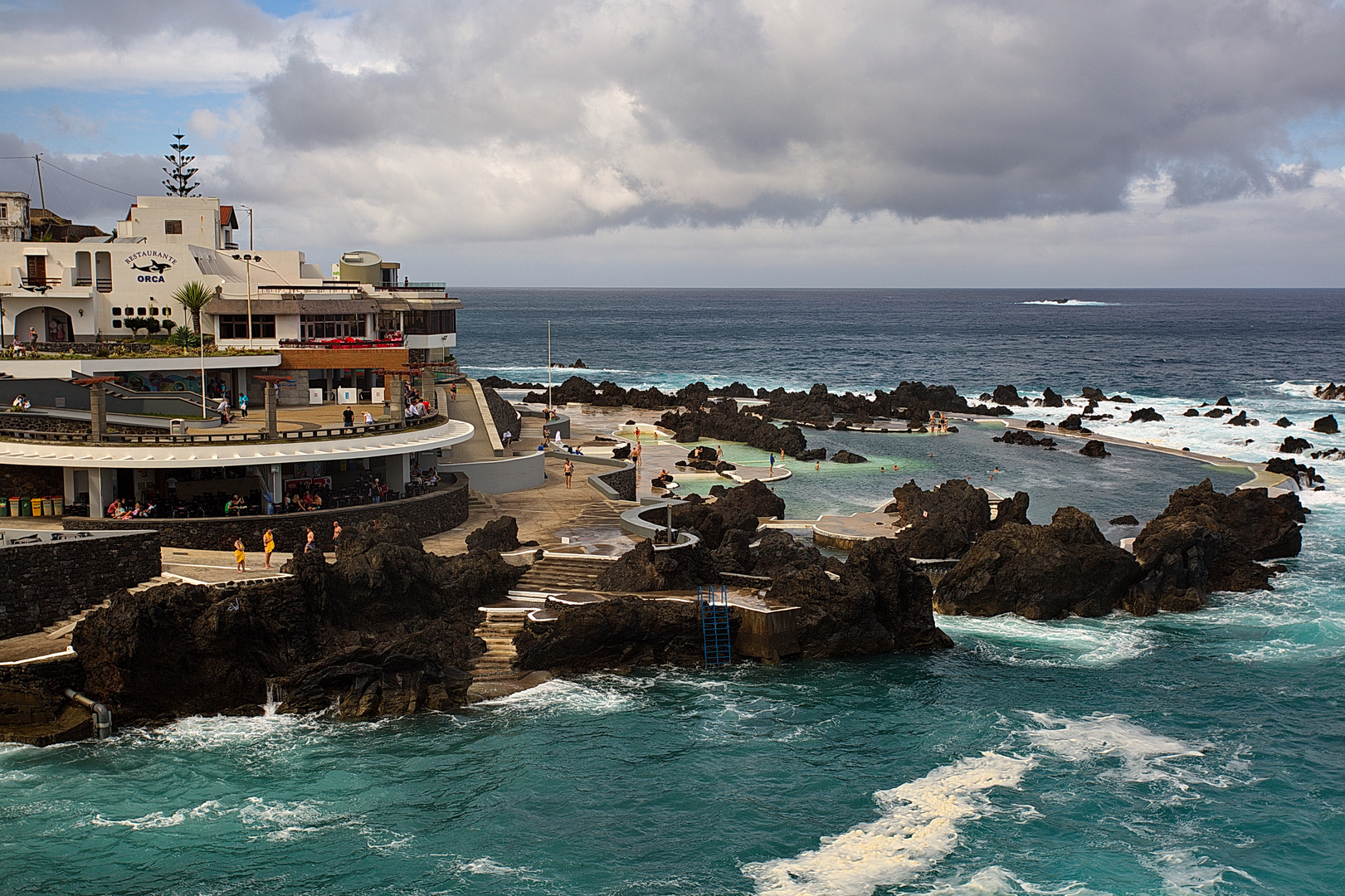 Badebecken bei Porto Moniz