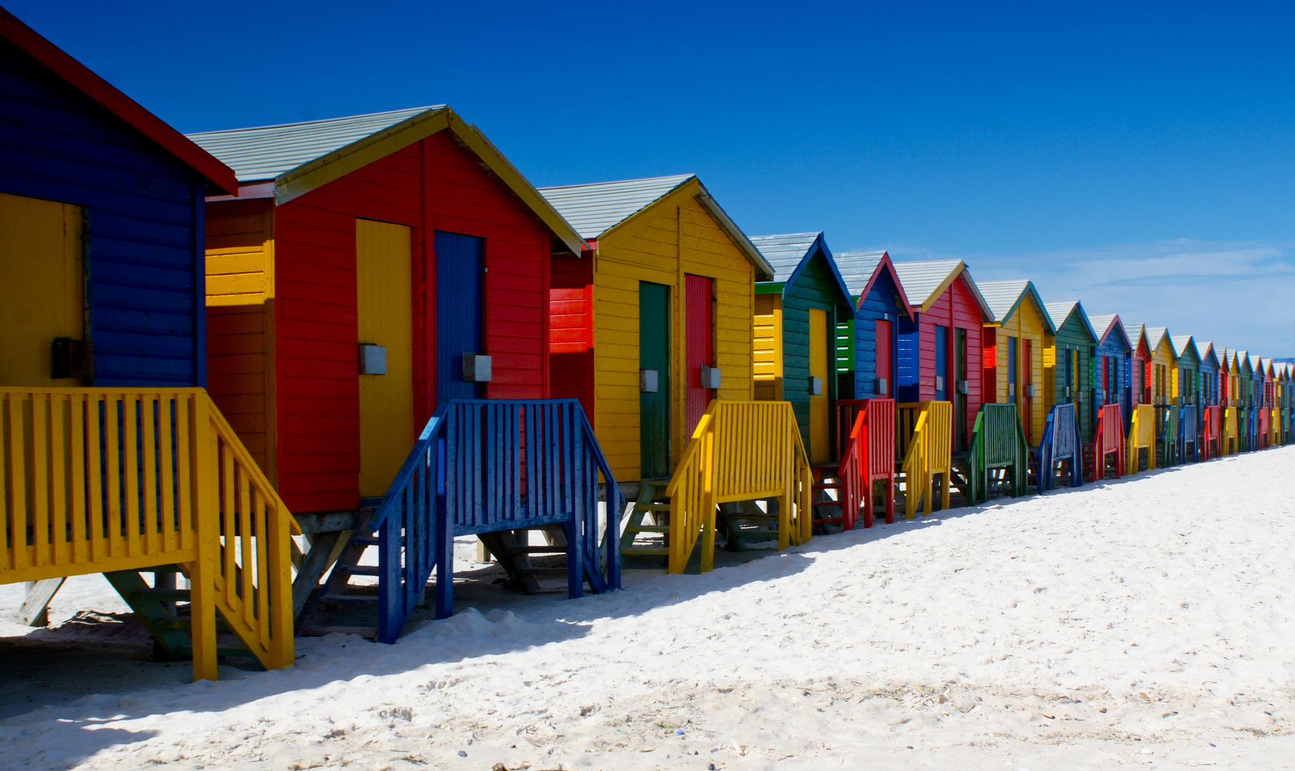 Badehäuschen am Strand von Muizenberg