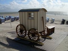 Badekarren am Strand von Norderney