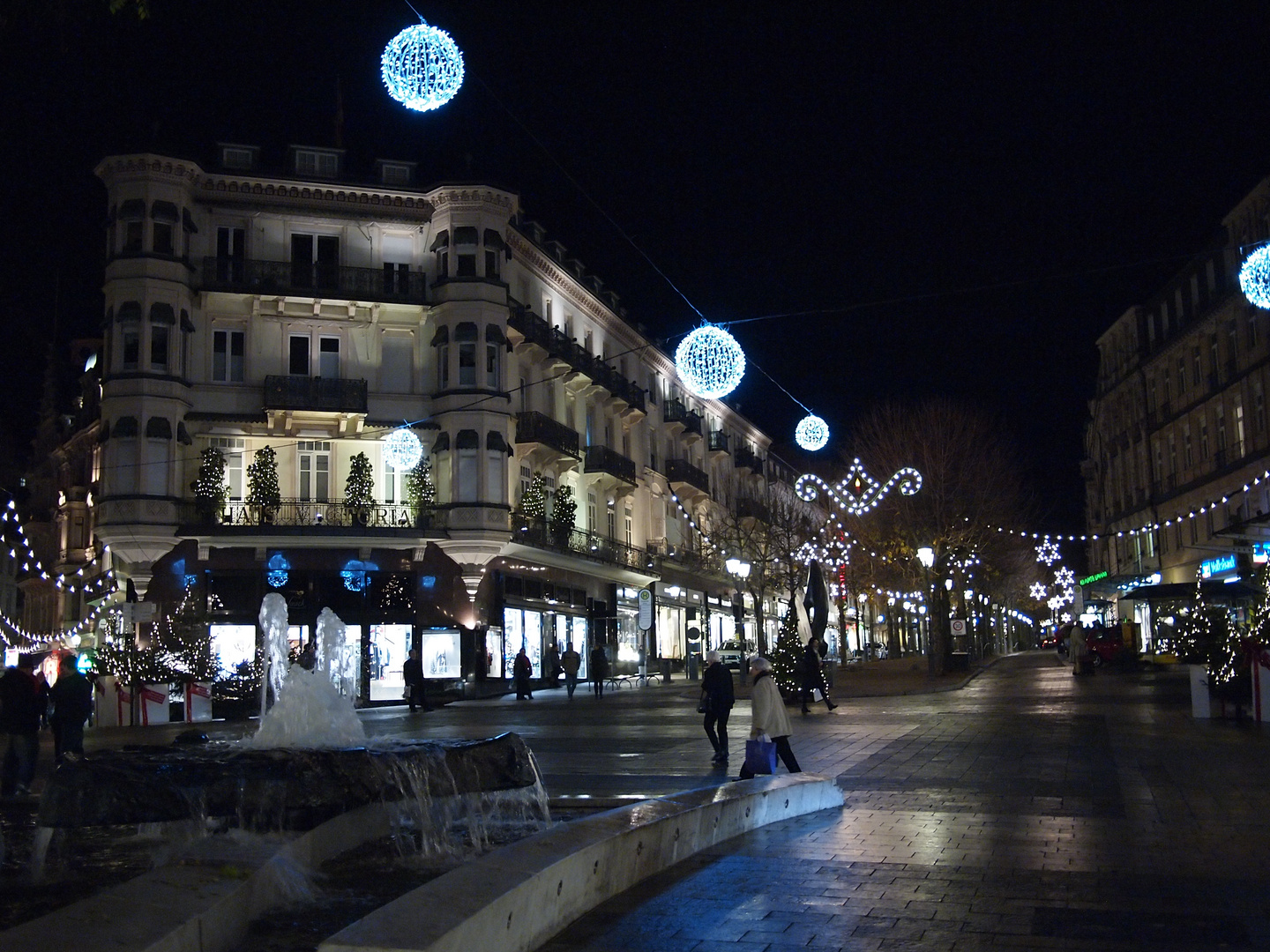 Baden-Baden Leopoldsplatz im Advent