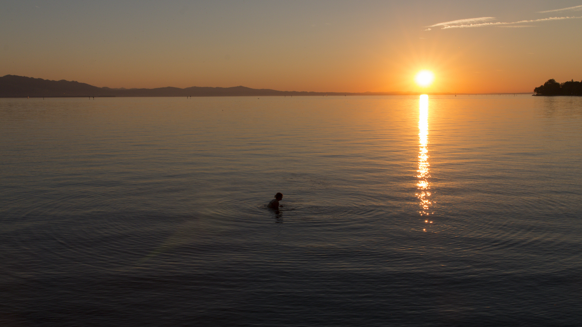 Baden im letzten Licht des Tages