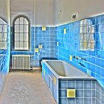 Baden in blau