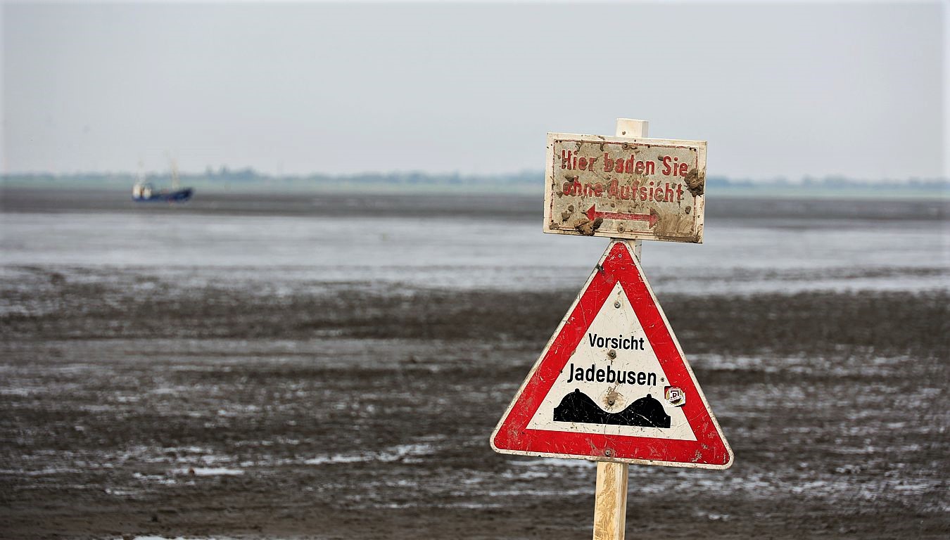 Baden ohne Aufsicht (und ohne Wasser)