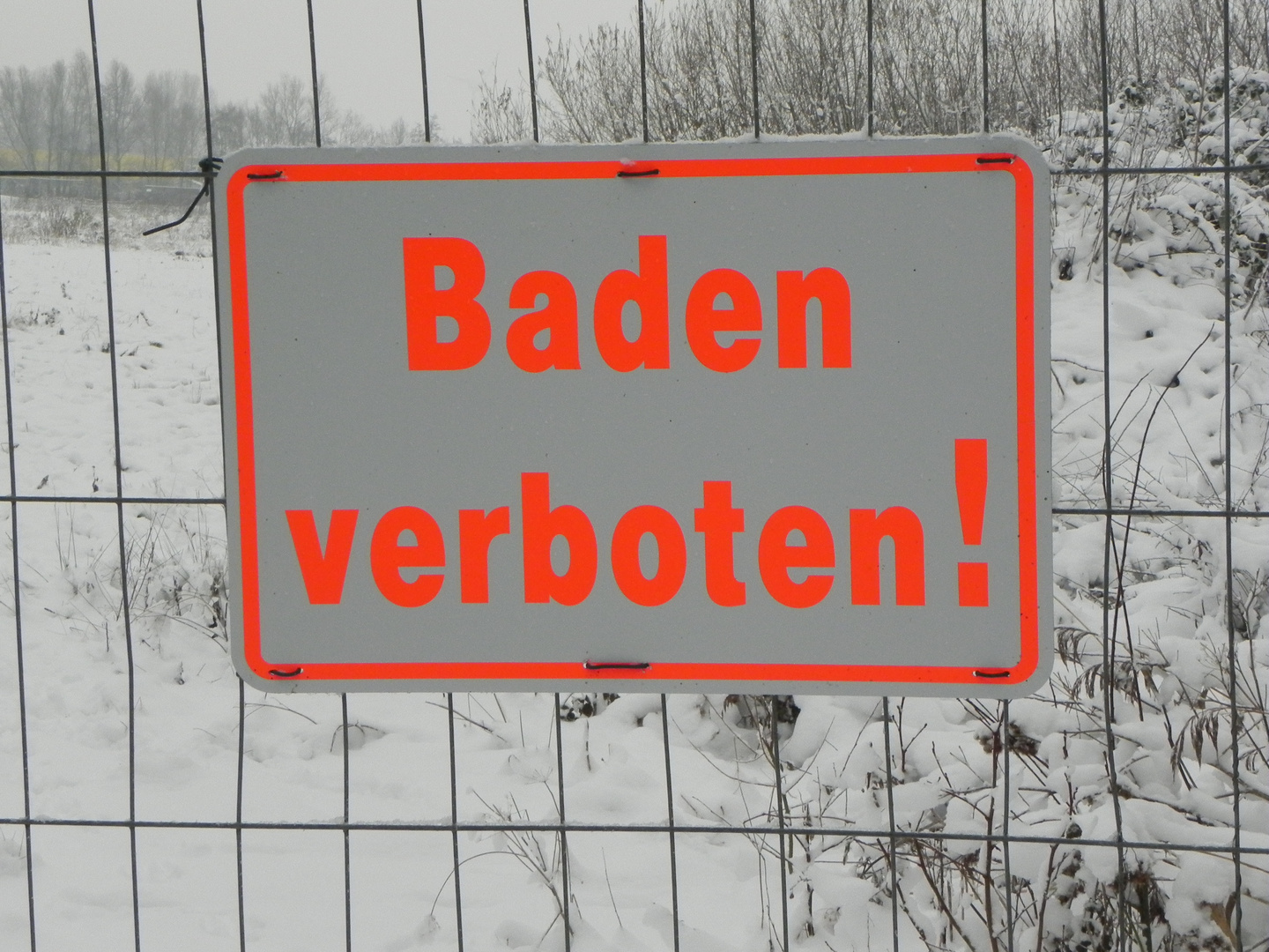 Baden verboten - Baignade interdite