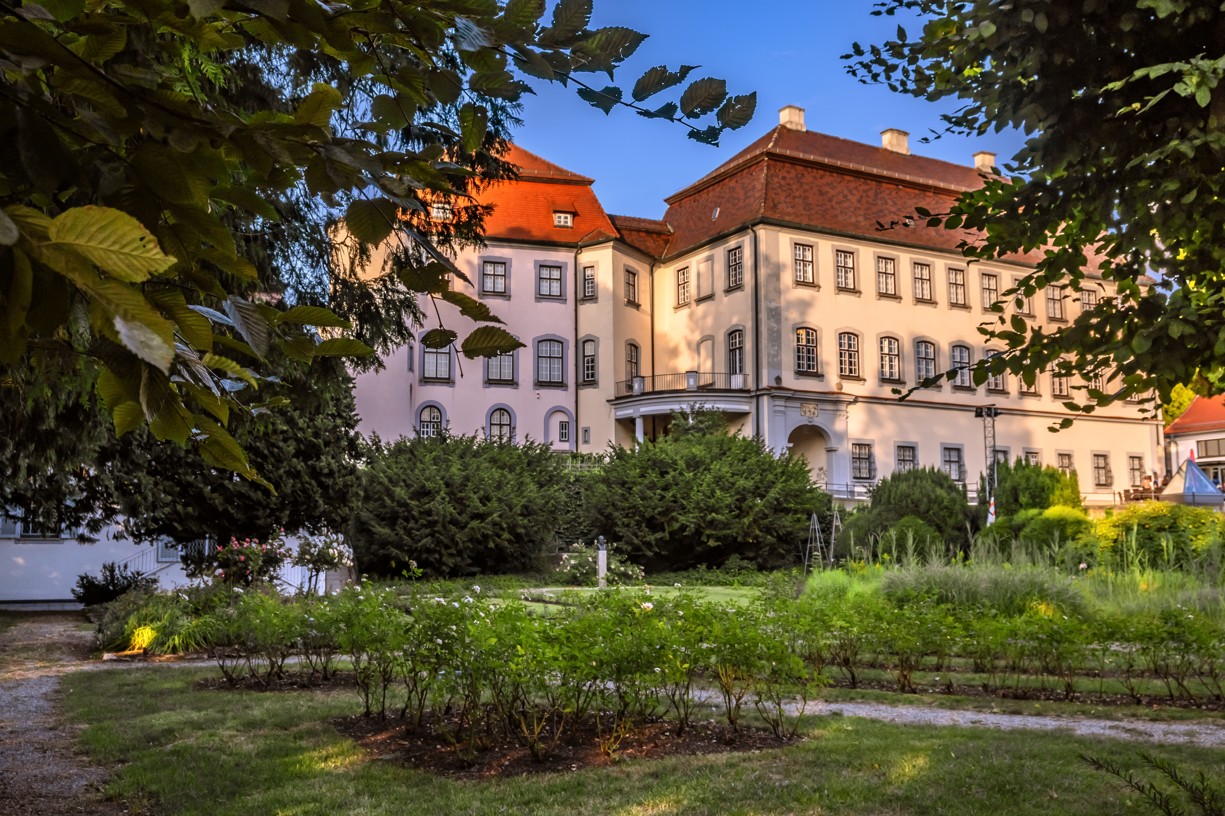 BADEN-WÜRTTEMBERG : LAUPHEIM - SCHLOSS GROSSLAUPHEIM