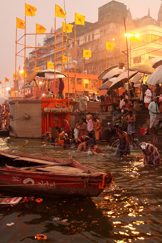 Badende am Ganges