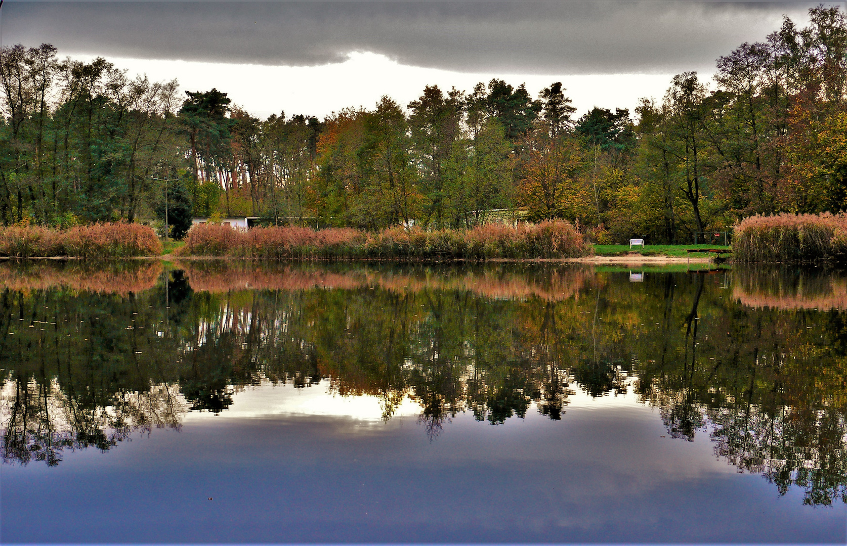 Badesee im November