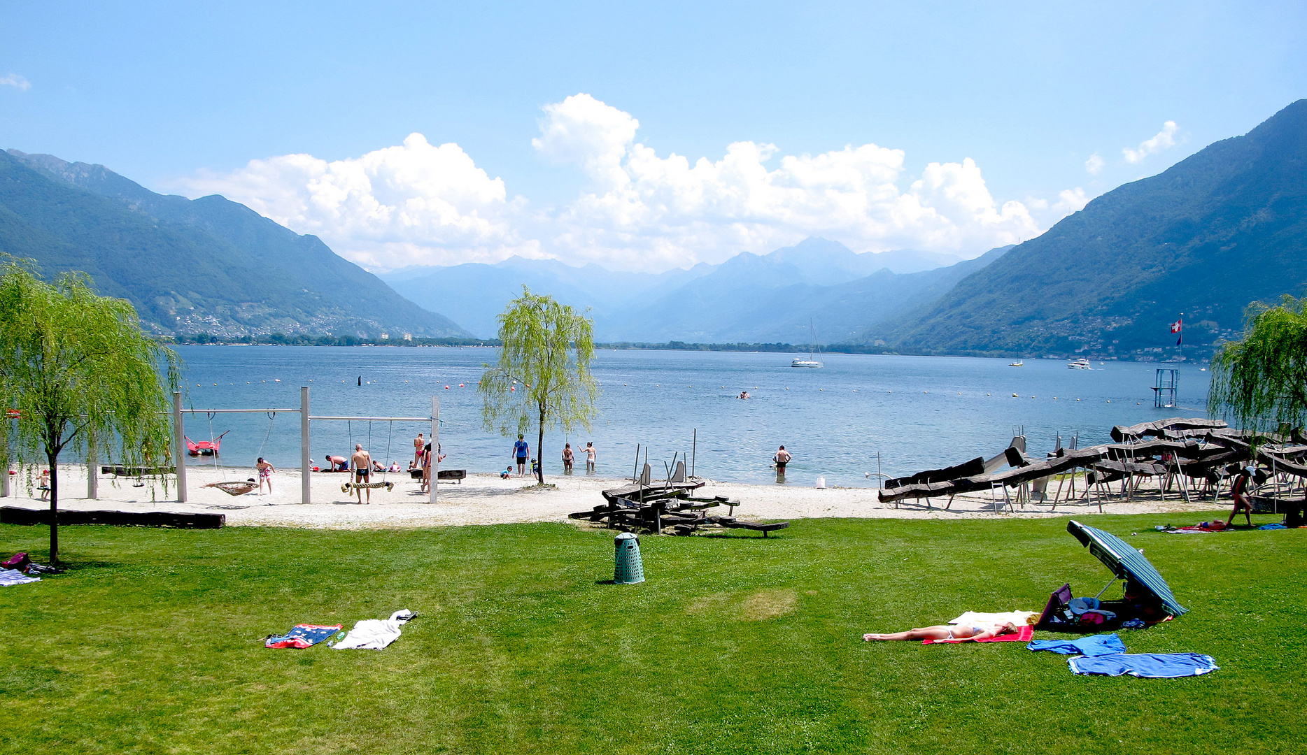 Badespass Am Lago Maggiore Foto Bild Schweiz Tessin Lago Maggiore Bilder Auf Fotocommunity