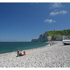 Badespaß an einem sonnigen Tag in Etretat