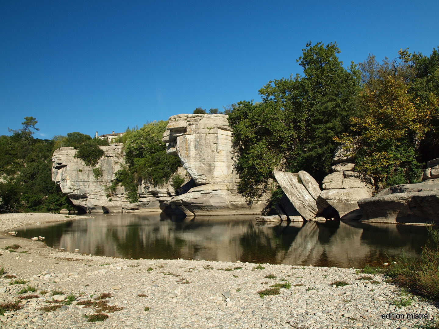 Badestrand an der Labeaume nahe der vieux pont nach Ruoms