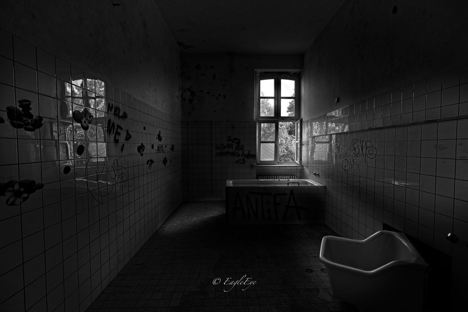 Badewanne in der Klinik BNW