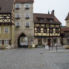 Bäckerei mit Turm und Tor-Durchfahrt