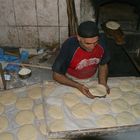 Bäckermeister in einem Keller  in der Altstadt von Tanger
