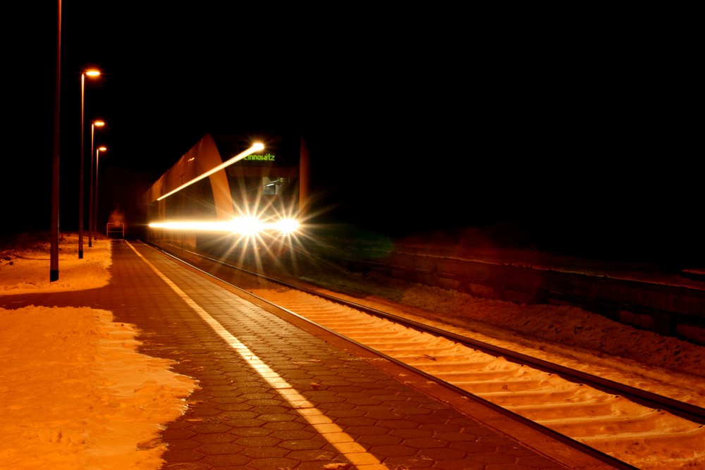 Bäderbahn auf Usedom bei Nacht