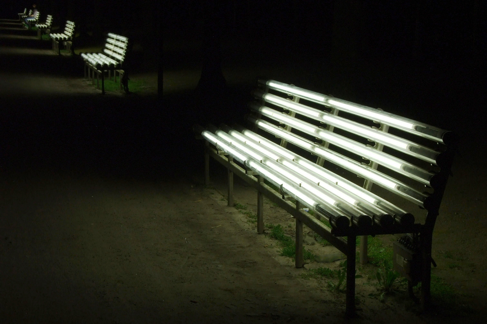 Bänke aus Licht