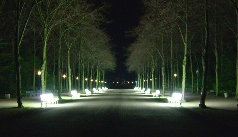 Bänke im Hofgarten am Aben