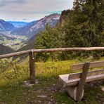  Bänkli mit Aussicht über die Linthebene