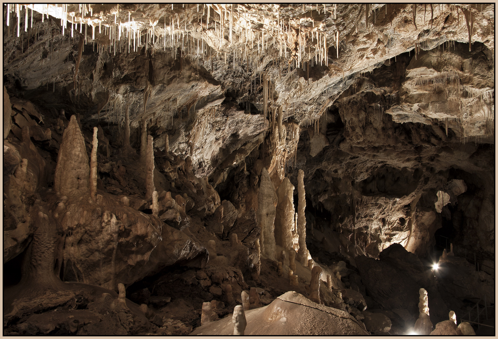 Bärenhöhle-Chiscau