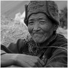 Bäuerin in Alchi, Ladakh, Indischer Himalaya