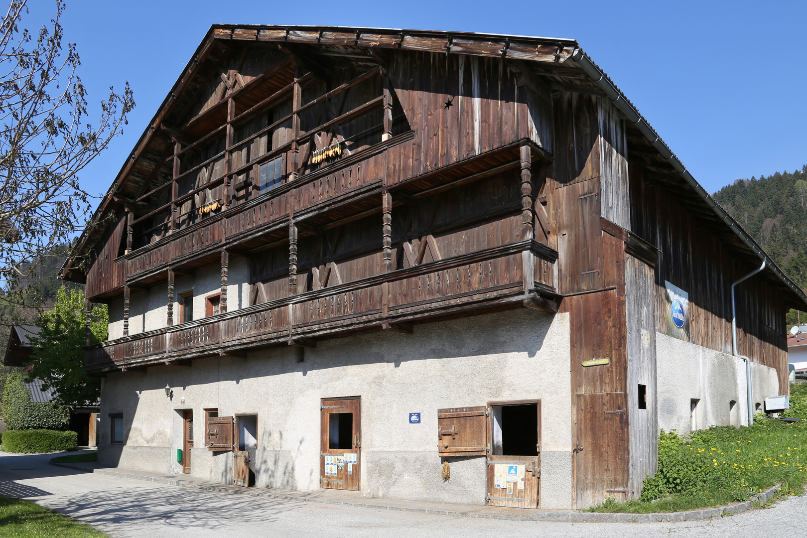 Bäuerliches Wirtschaftsgebäude in Stans (2017_04_24_EOS 6D_5196_ji)