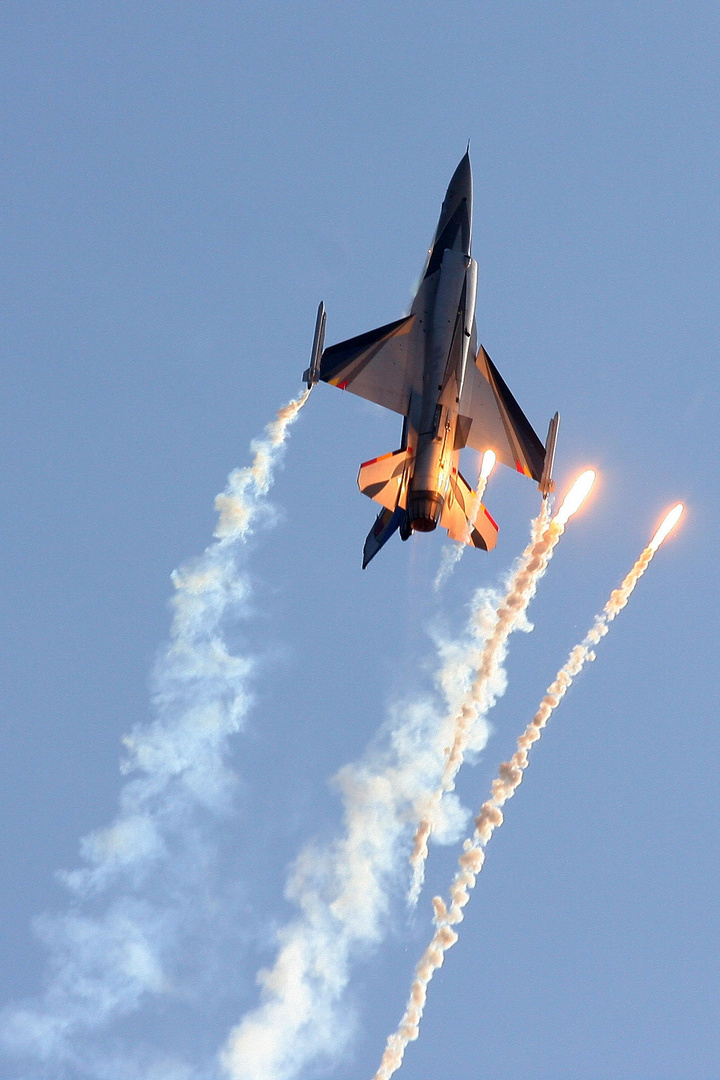 BAF F16 Demo Team @ Sanicole 2012