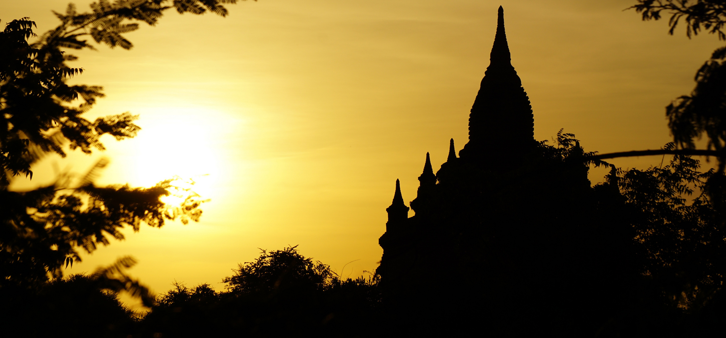 Bagan. Der Tag geht.