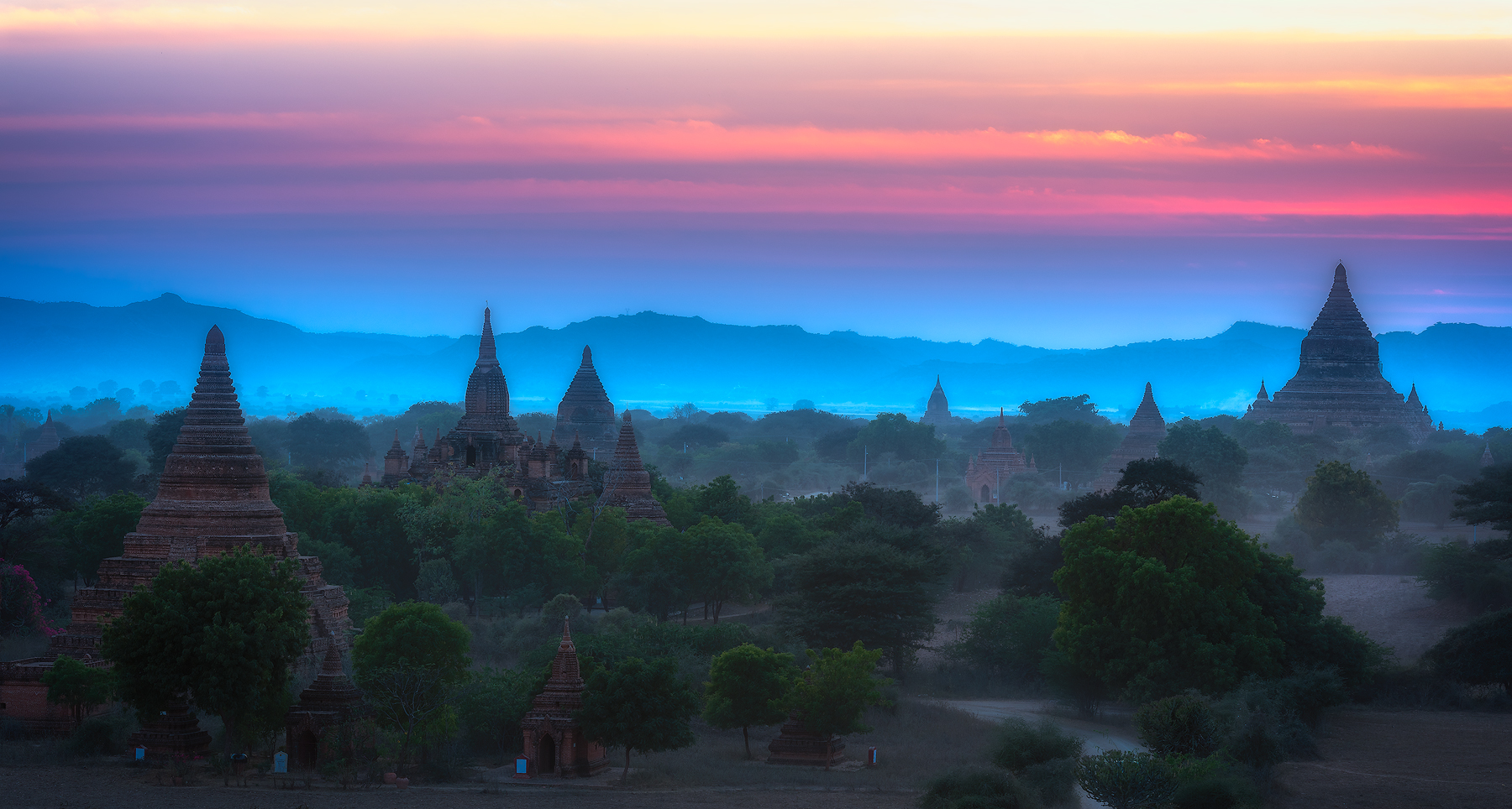 Bagan Pagoden Sonnenuntergang