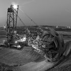 Bagger 258 in der Nacht.