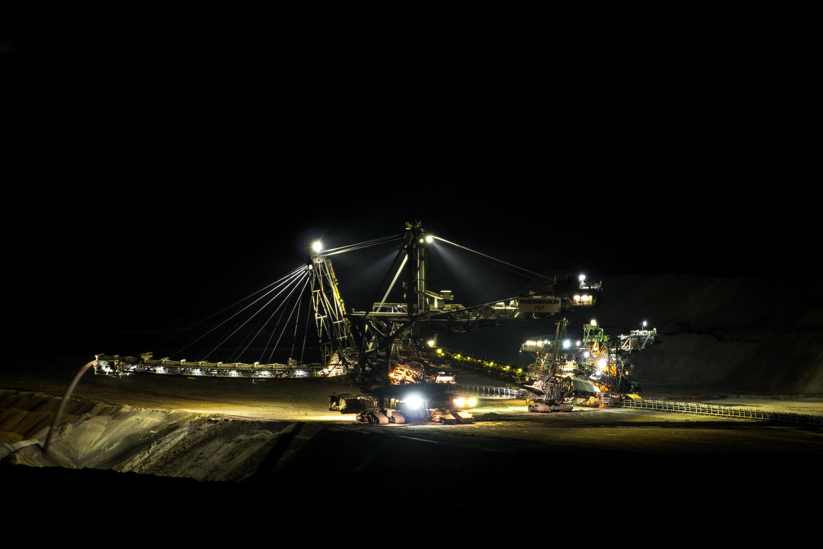 Bagger 757